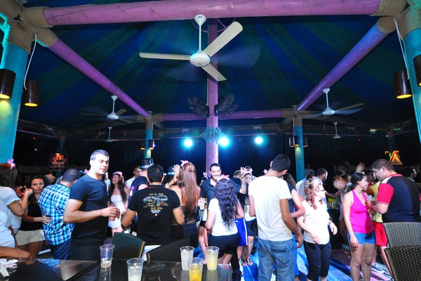 Saturday Night At Edde Sands